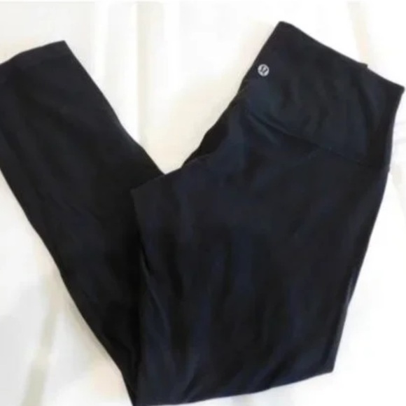Lululemon Wunder Unders in Luon Crop 23" BLACK Sz 4 FREE Lululemon Bag imcluded - Picture 6 of 8
